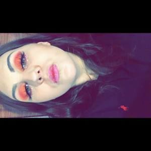 Meet your Posher, Hailey